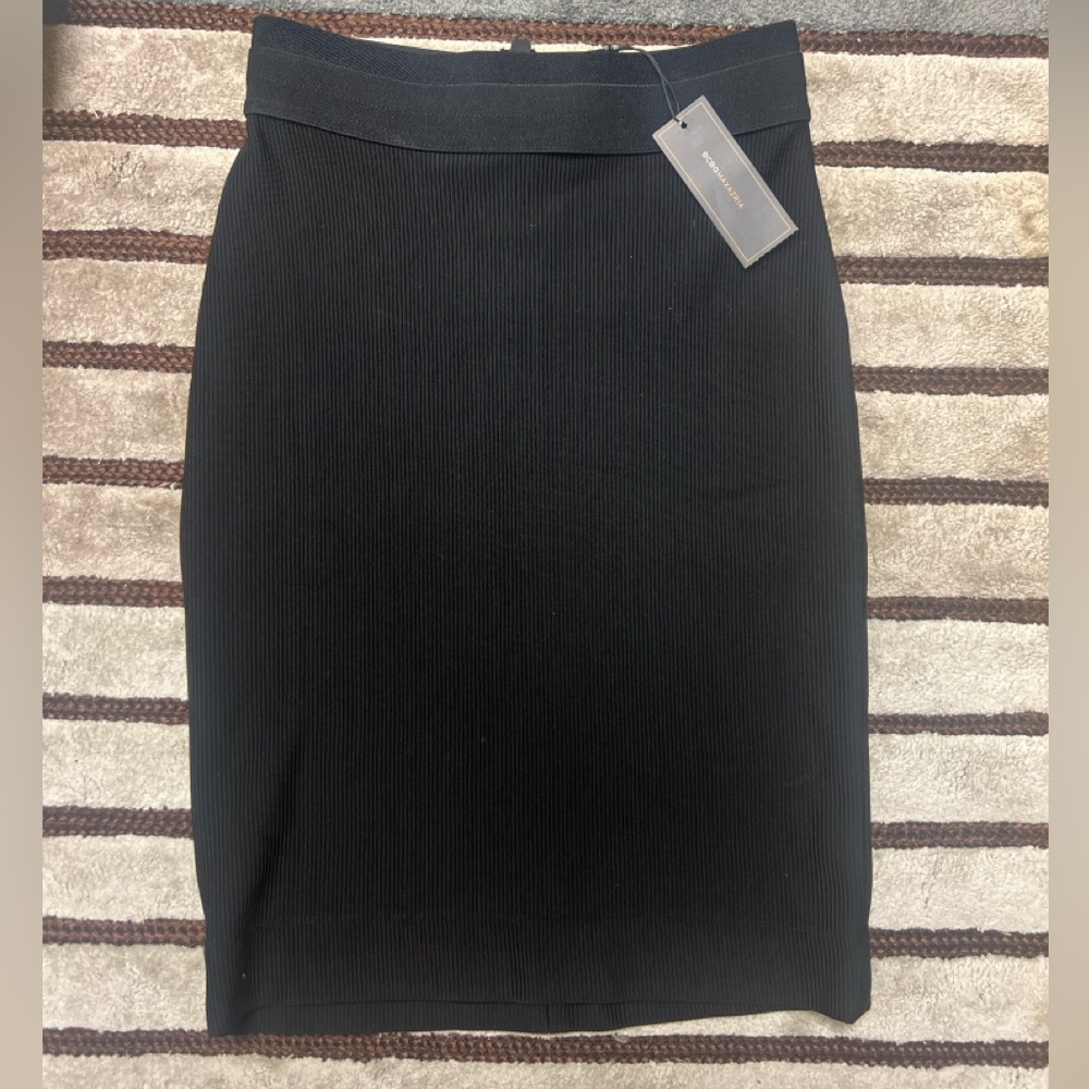 BCBG "Monica" Black Knee Length Ribbed Pencil Skirt Size Small NWT